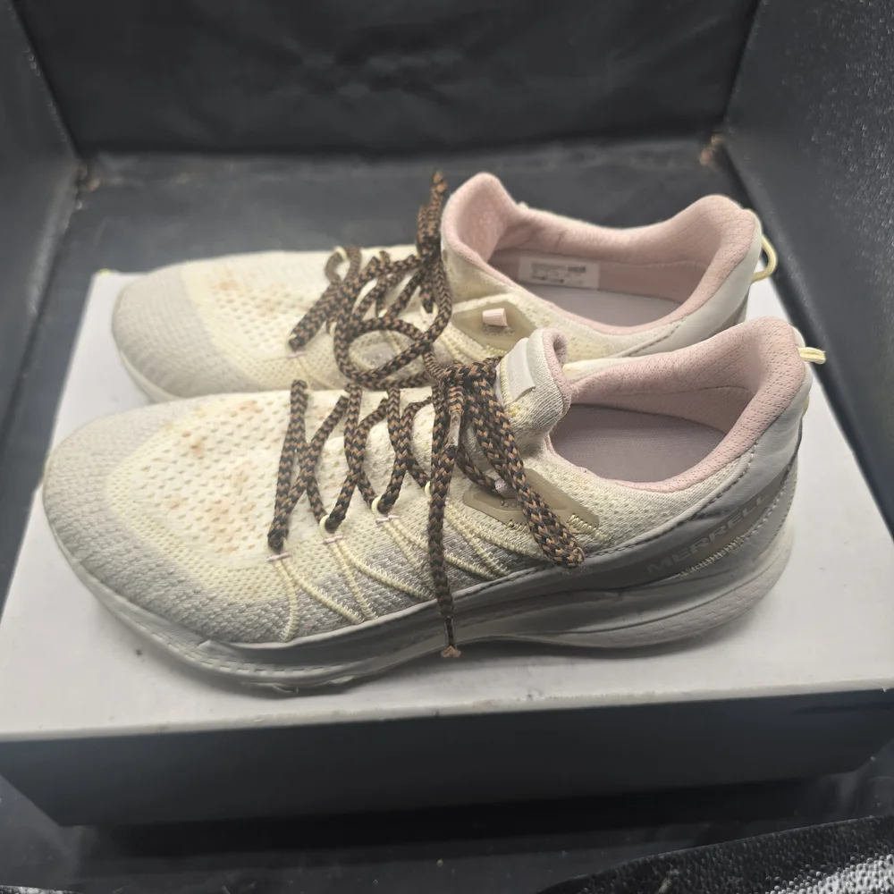 Merrell‎ Cream and Brown Women's Sneakers